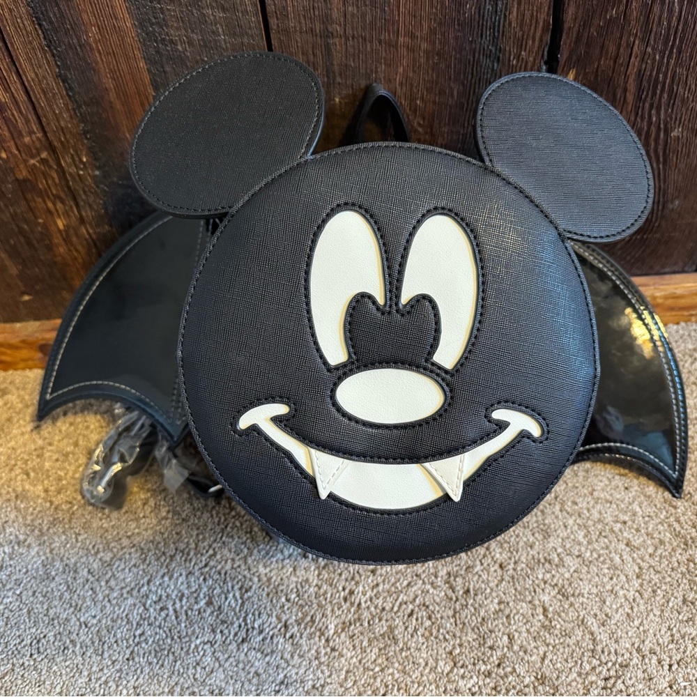 NWT LASR Exclusive Bat Mickey Loungefly Backpack - Picture 5 of 6